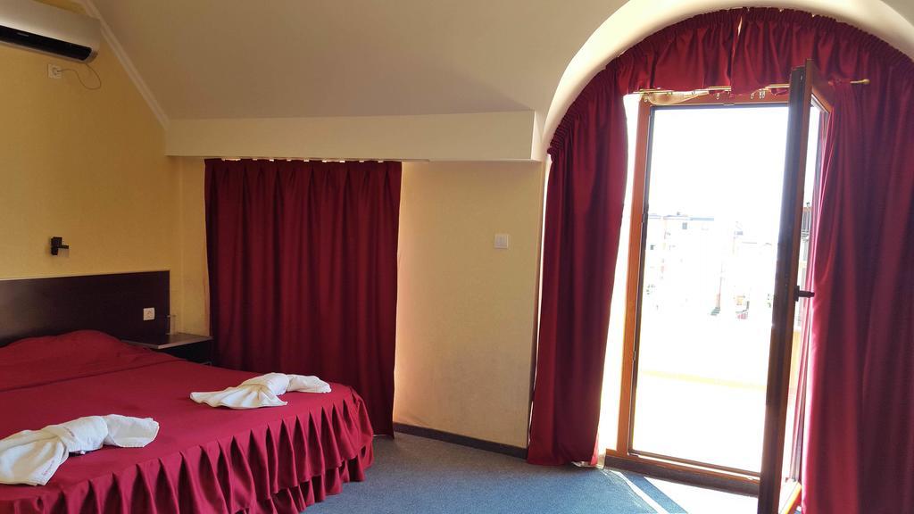 Cantilena Hotel Nesebar Bilik gambar